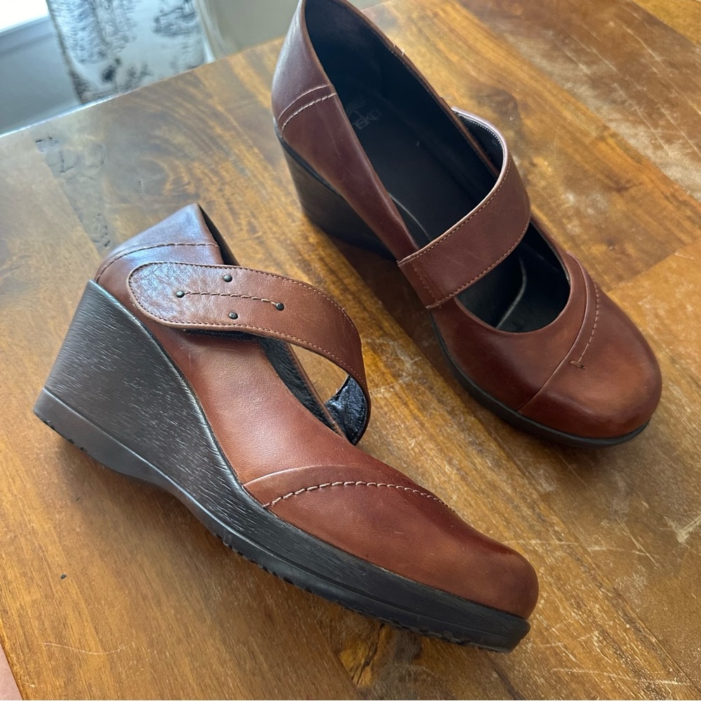 Dansko‎ brown leather Mary Jane wedge comfort clog shoes size 39